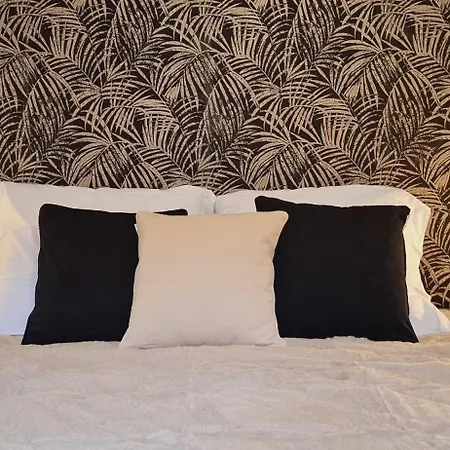 度假居 Chez Nenene En Ardenne 拉罗什-阿登